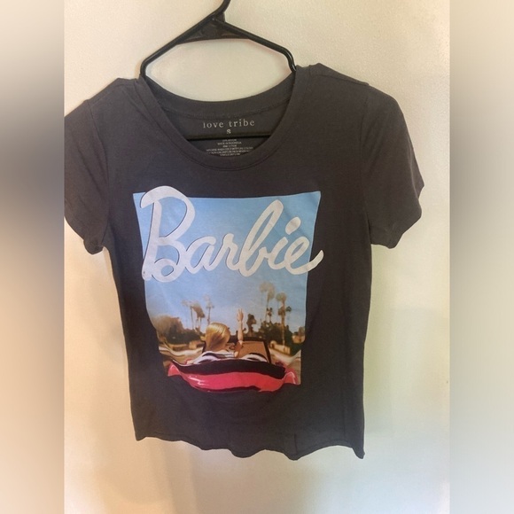 4/$25 Love tribe Barbie short sleeve t-shirt in size small. Dark grey in color - Picture 1 of 5